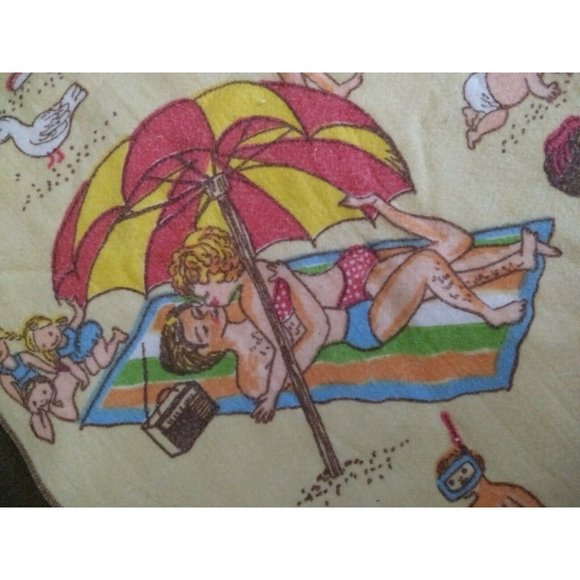 Chatham Vintage Blanket Day at the Beach Bathing Beauties  44" x 70" EUC - Picture 4 of 9